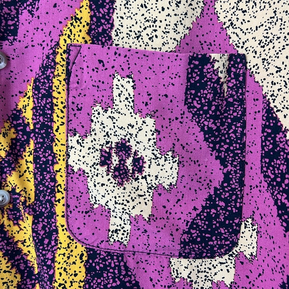 UO Urban Outfitters Diamond Stripe Short-Sleeve Rayon Shirt - Picture 6 of 13